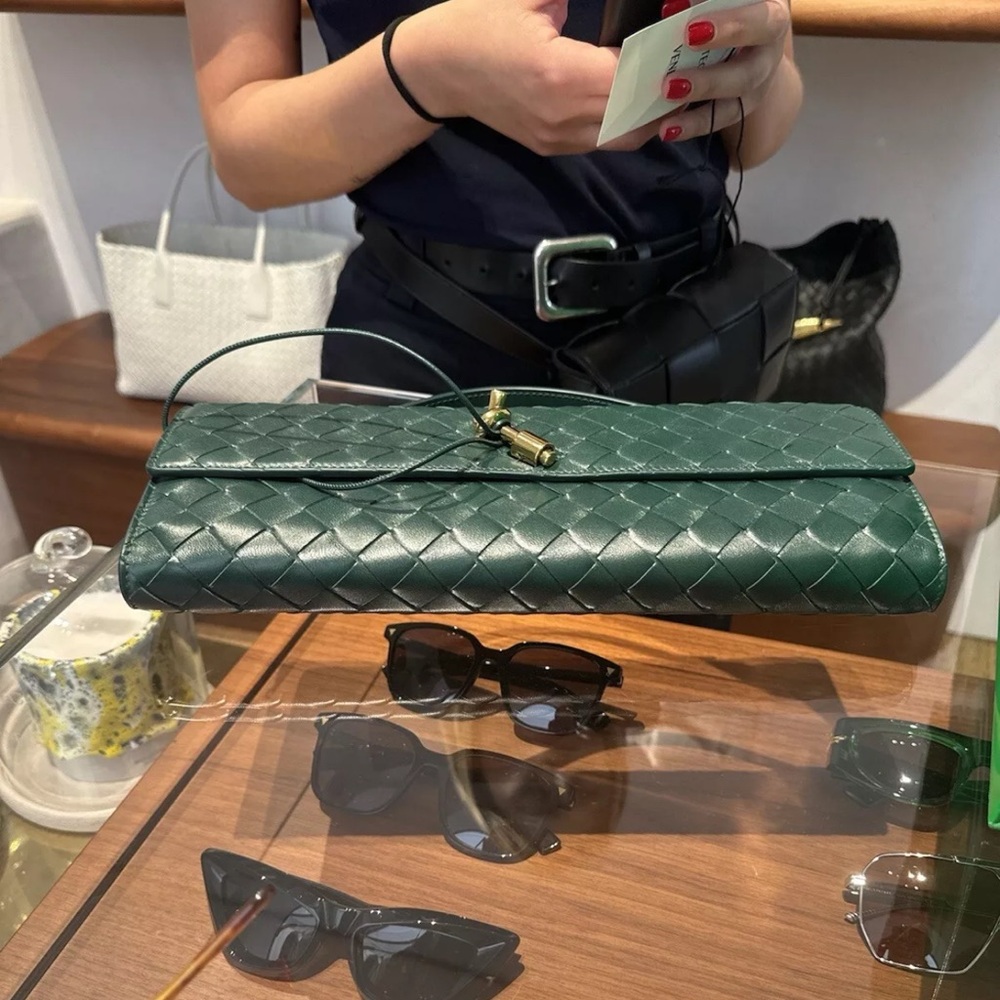 Bottega Veneta Andiamo Clutch